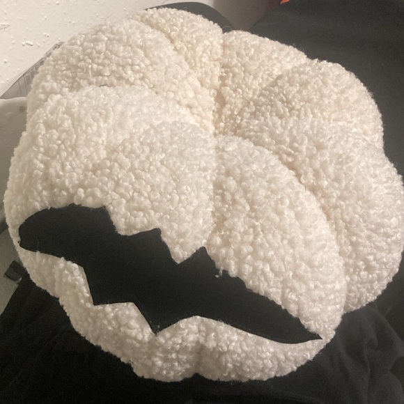 Pumpkin (Sherpa) pillow - Picture 2 of 3